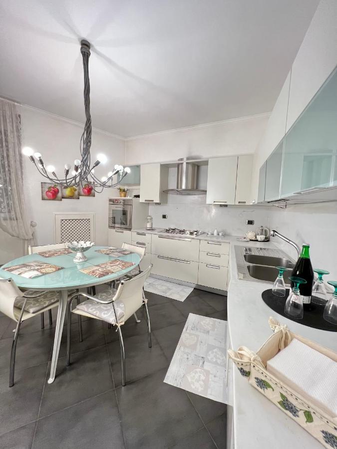 Casa Vacanze Maridy نابولي المظهر الخارجي الصورة